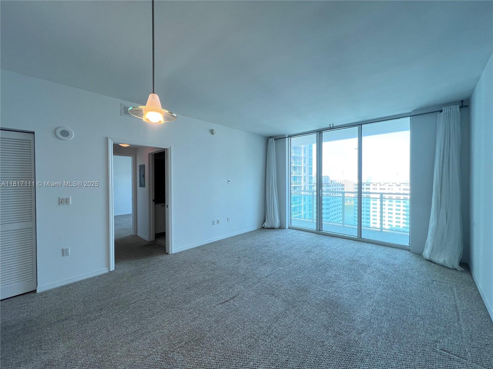 THE PLAZA 901 BRICKELL CO - Residential Lease