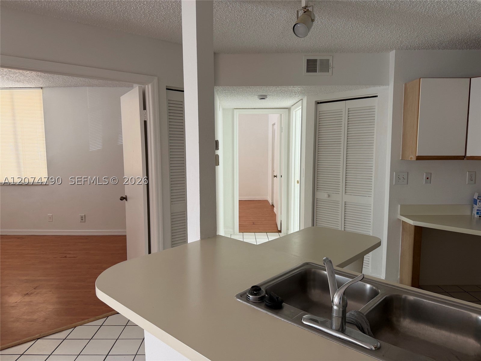 4015 W Mcnab Rd D209