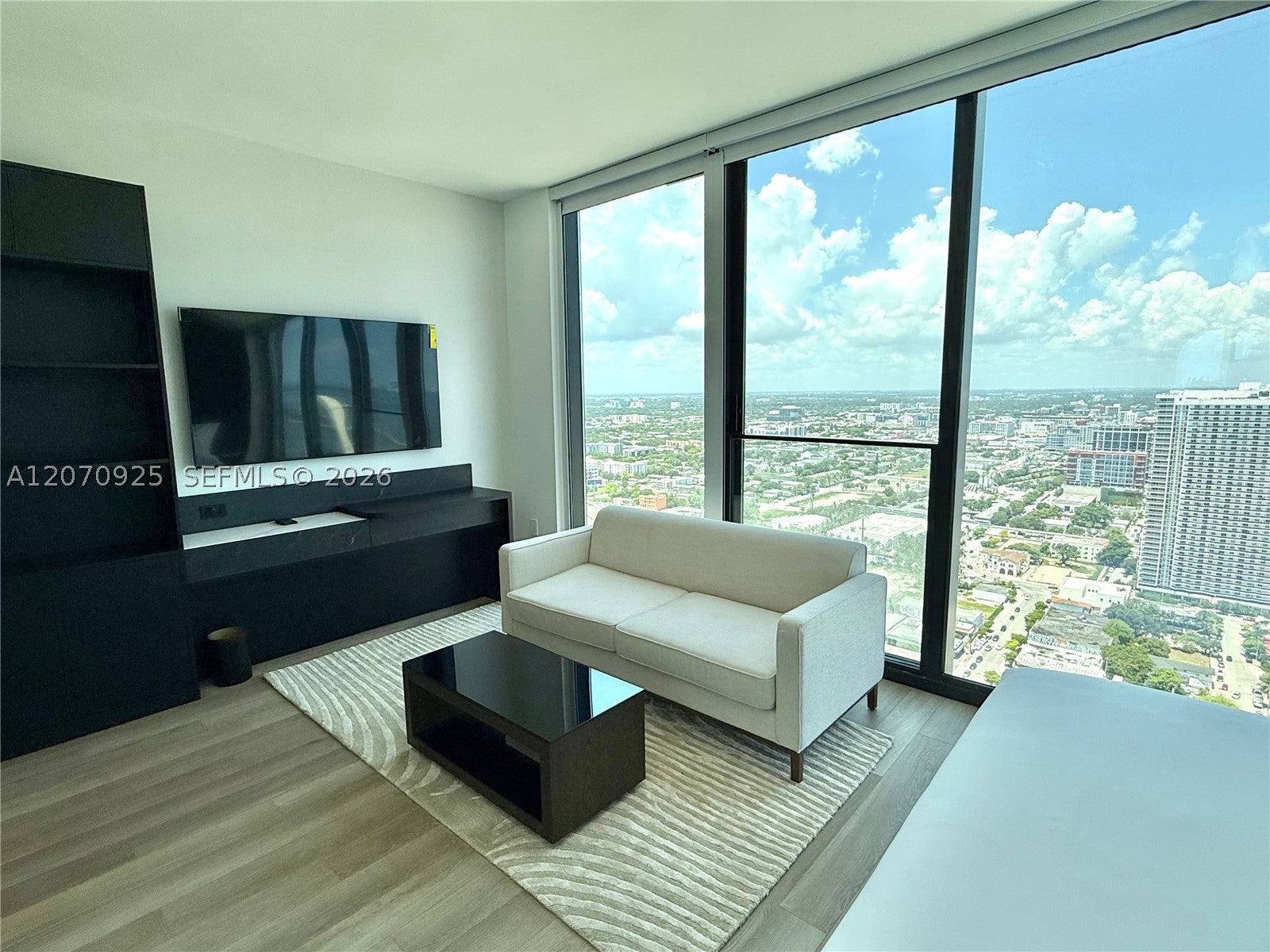 20 NE 11 street 3605