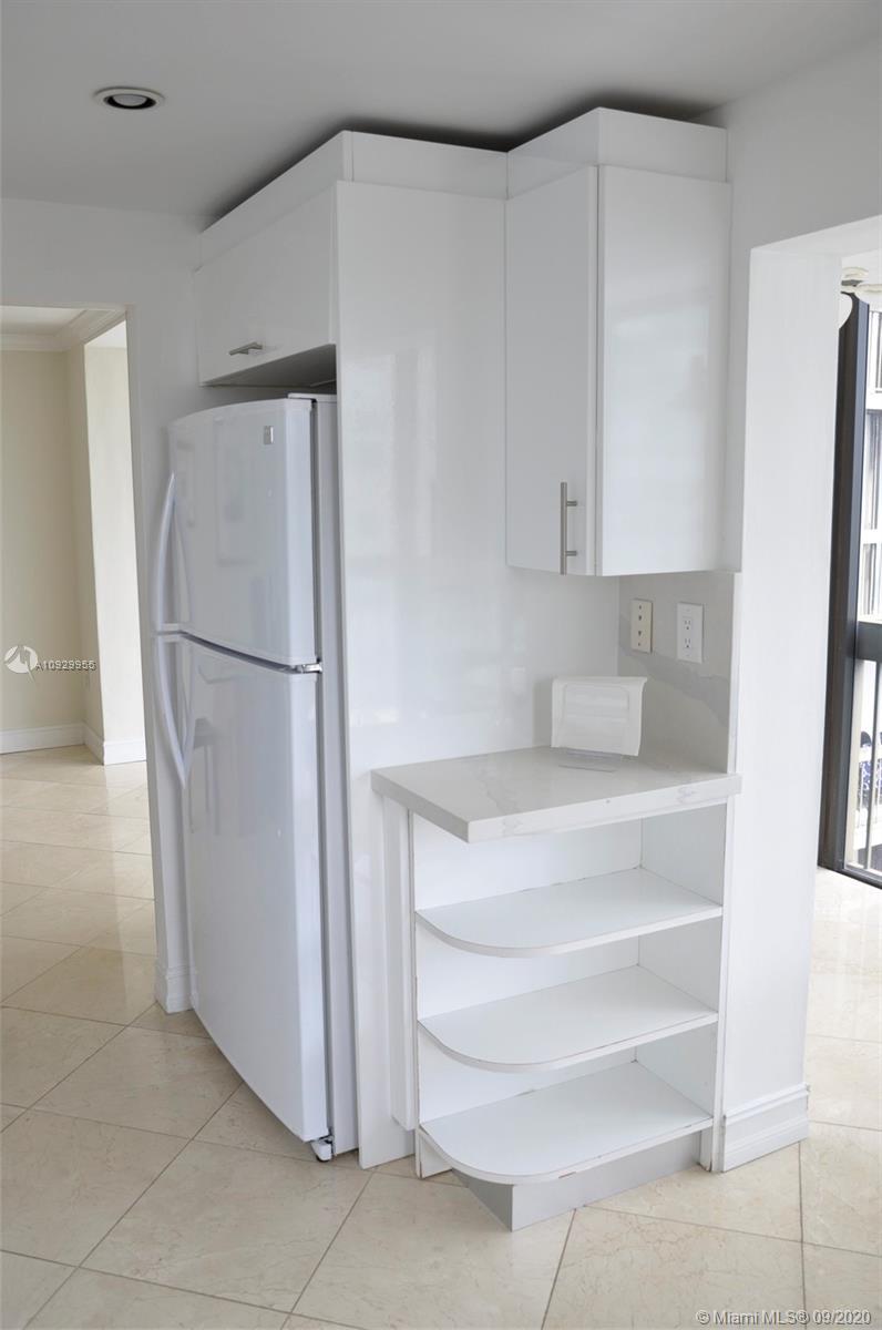 BRICKELL BAY CLUB CONDO - Residential