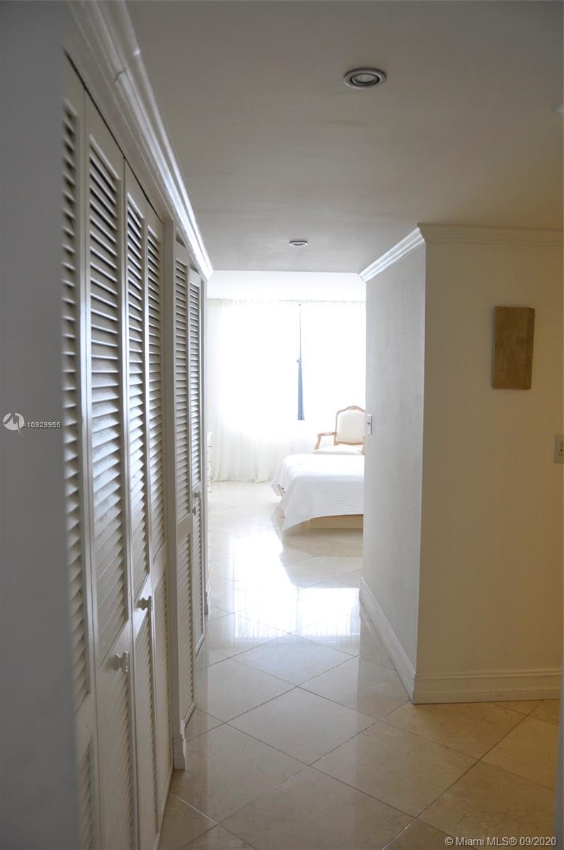 BRICKELL BAY CLUB CONDO - Residential