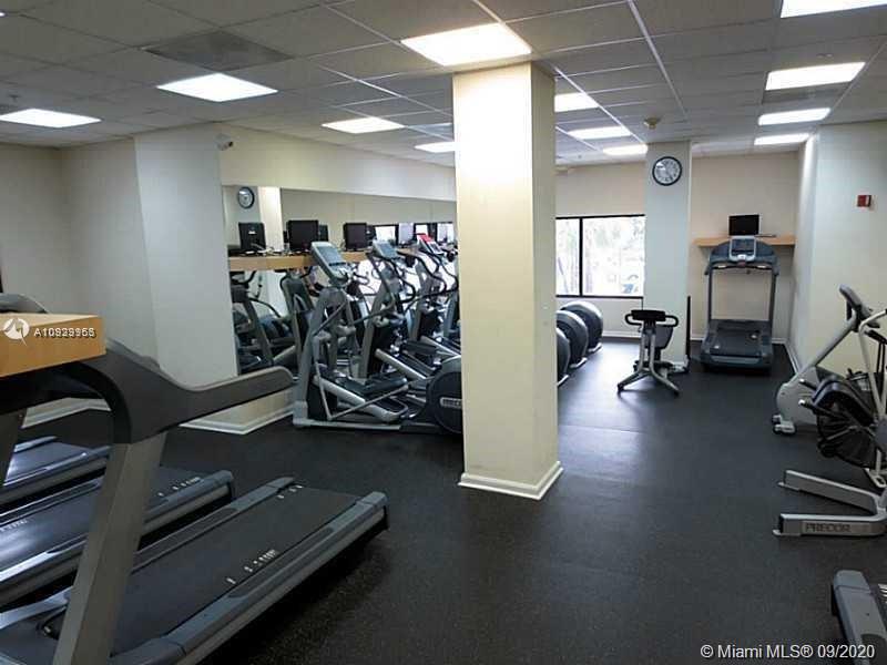 BRICKELL BAY CLUB CONDO - Residential