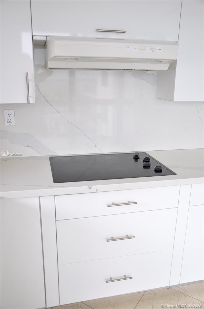 BRICKELL BAY CLUB CONDO - Residential