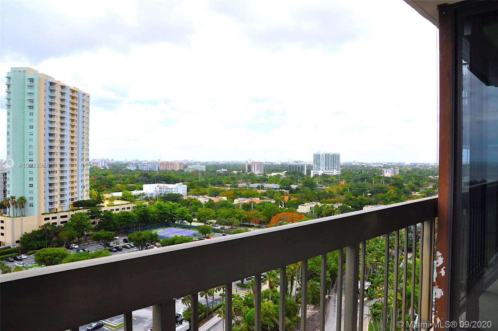 BRICKELL BAY CLUB CONDO - Residential