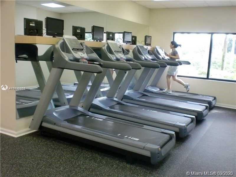 BRICKELL BAY CLUB CONDO - Residential