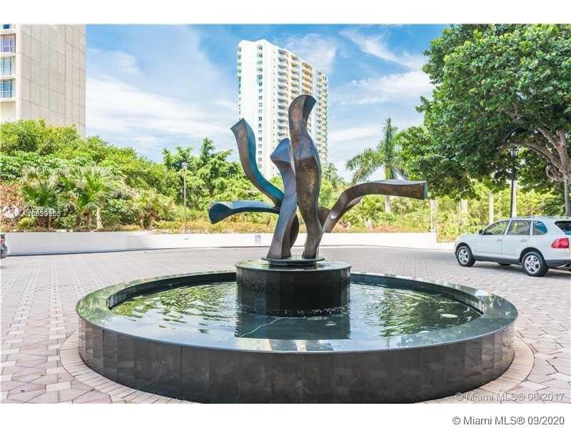BRICKELL BAY CLUB CONDO - Residential