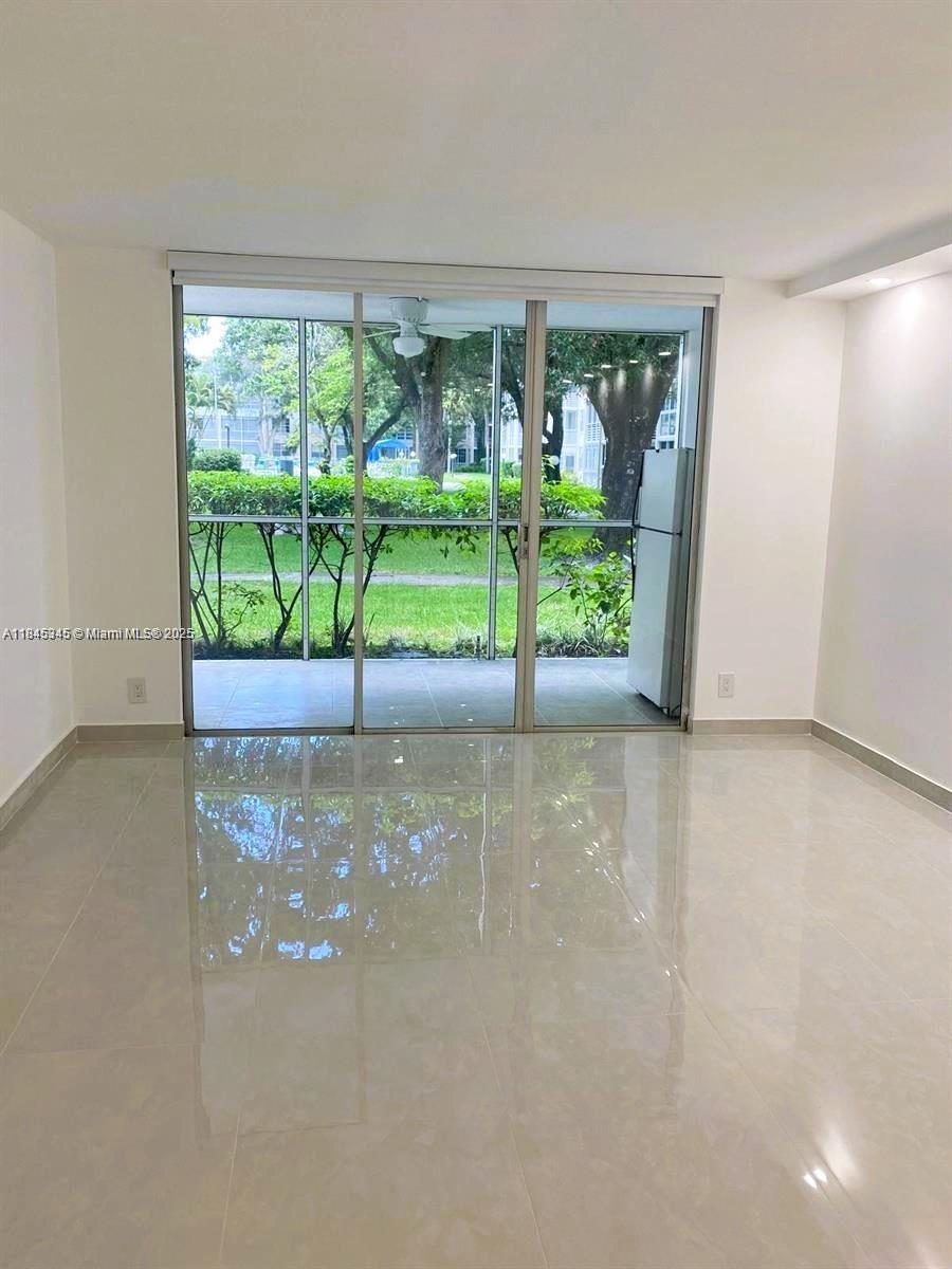 CYPRESS CHASE CONDO NO 7 - Residential Lease