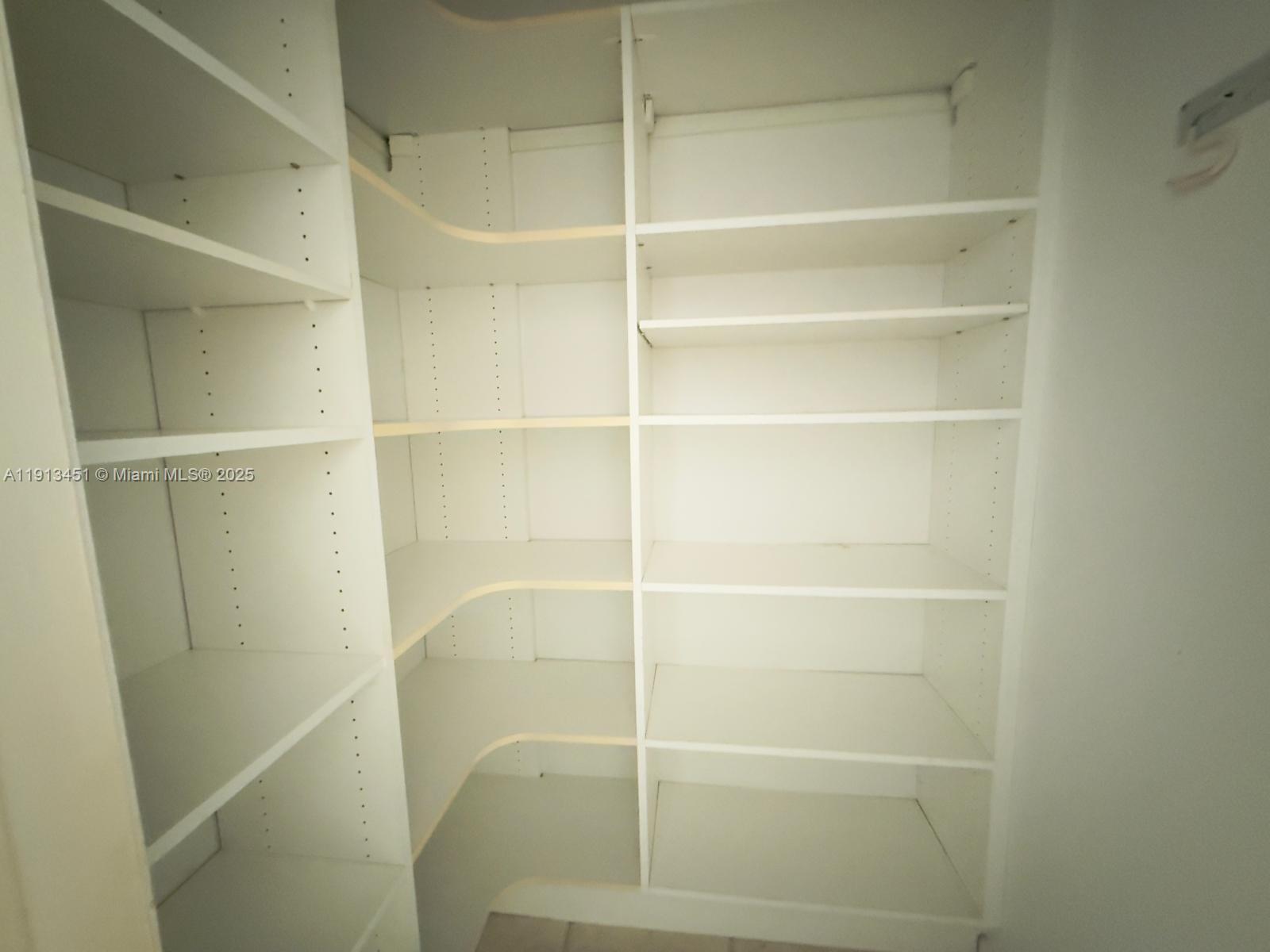 SHEFFIELD CONDOS A TO Q - Residential Lease