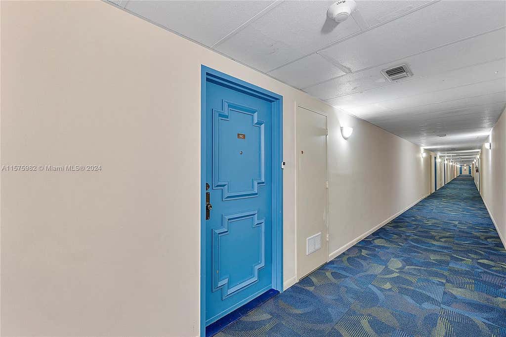 Photo of 4330 Hillcrest Dr #910, Hollywood, FL 33021 (MLS # A11575982)