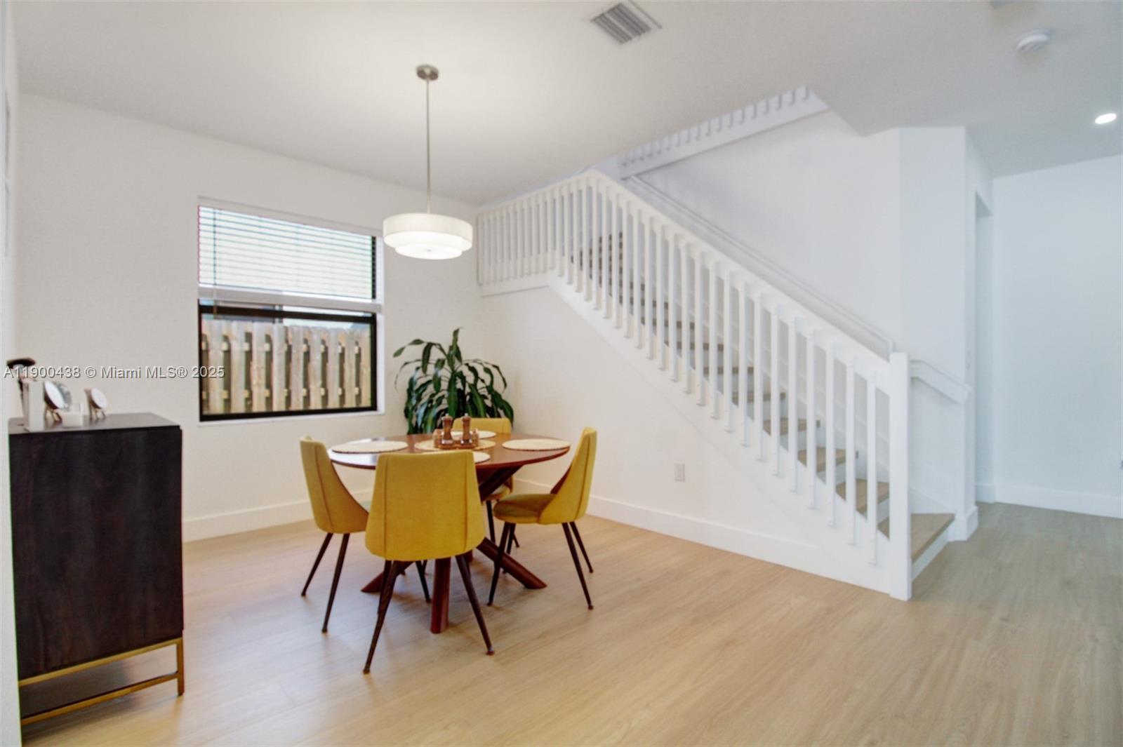VIA VENTURA NEIGHBORHOOD - Residential