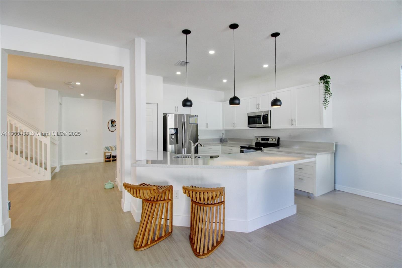 VIA VENTURA NEIGHBORHOOD - Residential