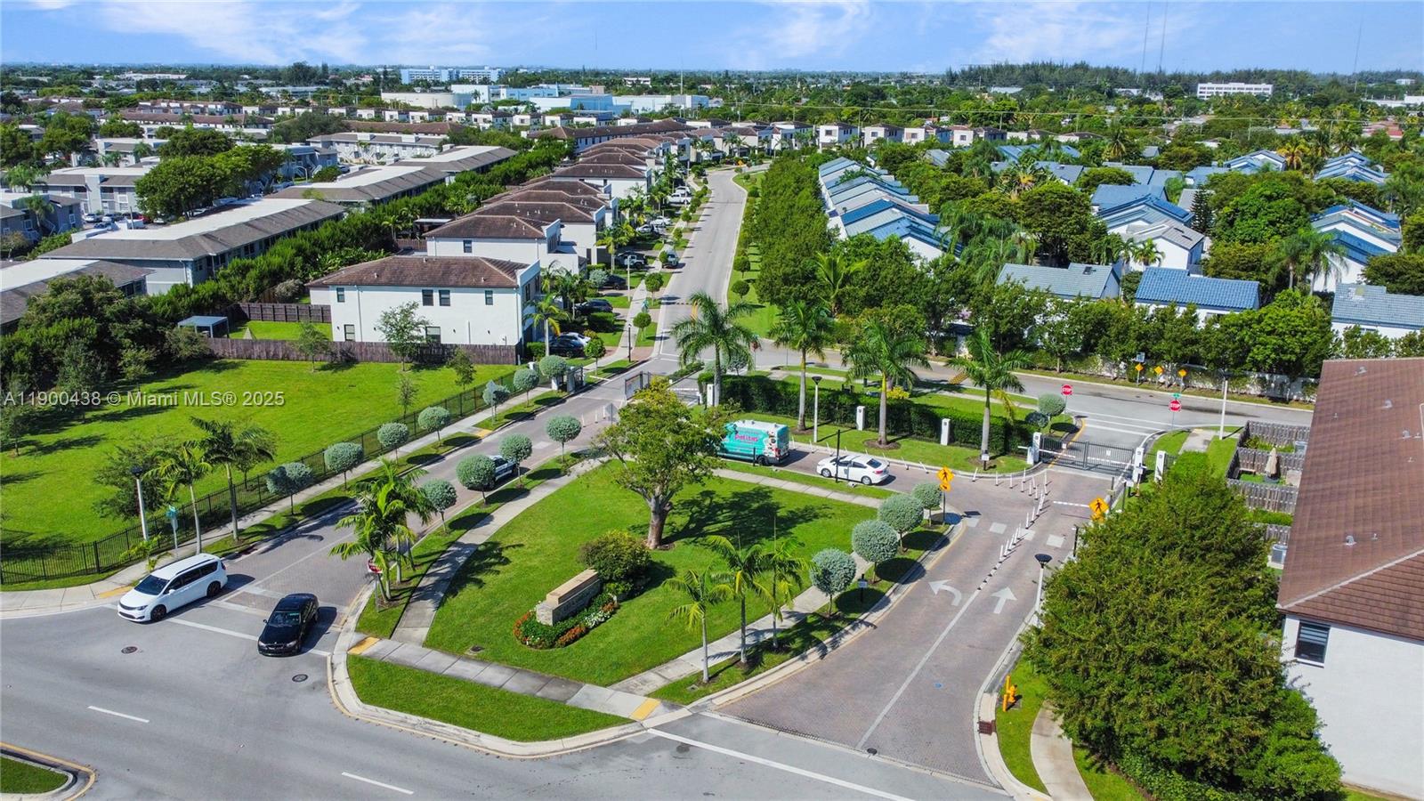 VIA VENTURA NEIGHBORHOOD - Residential