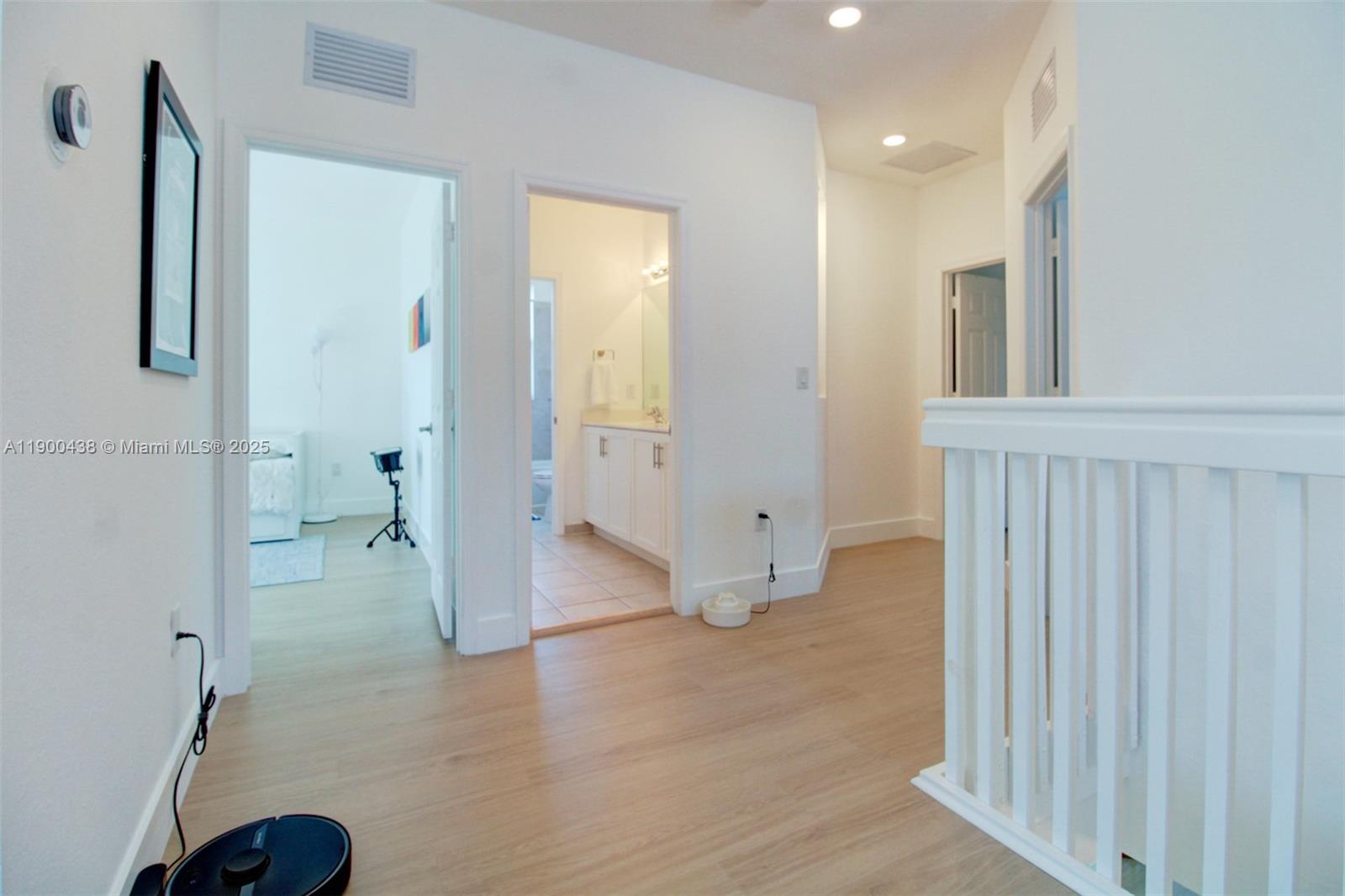 VIA VENTURA NEIGHBORHOOD - Residential