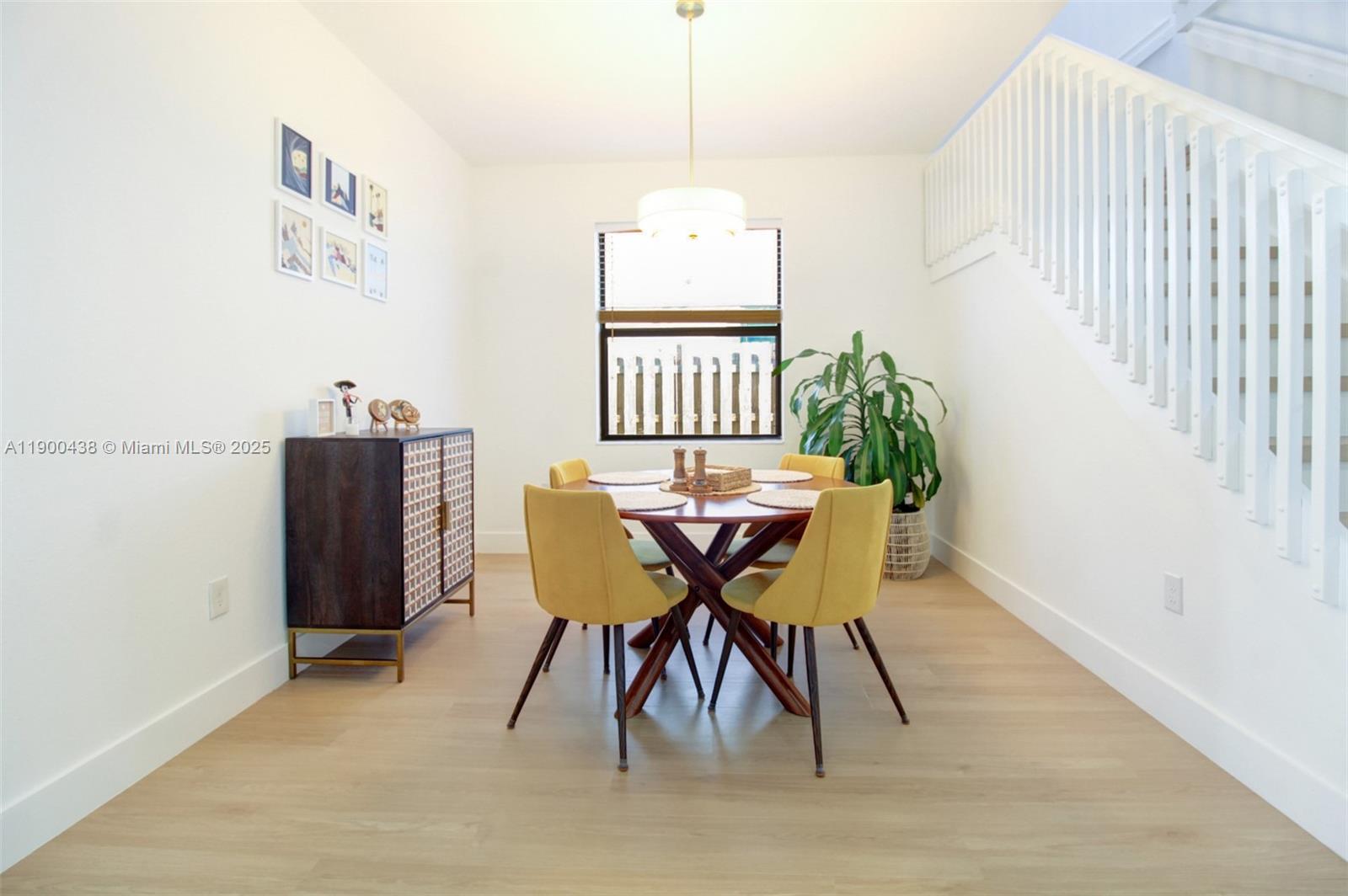 VIA VENTURA NEIGHBORHOOD - Residential