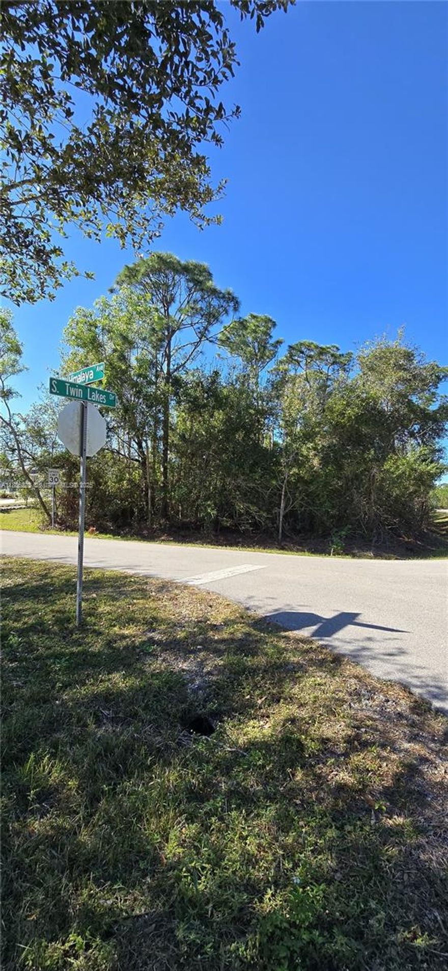 Desirable Corner Vacant Lot. ¡¡ZERO FLOODING AREA!! Excellent opportunity to build your dream home and retire or raise your family. No deed restrictions you could run a business from your home. Near Harborwalk Marina and much more. Only 10 minutes to Ponce De Leon Park and Boat ramp, 8 miles to Downtown Punta Gorda with lots of shopping and dining options. Fort Myers is just a twenty-minute commute, Sarasota is less than an hour. Tampa Bay Rays spring training and the Fairgrounds are just minutes away, also multiple golf courses and some of the best boating and fishing in all Florida. Please call for Availability. Call Us Today!