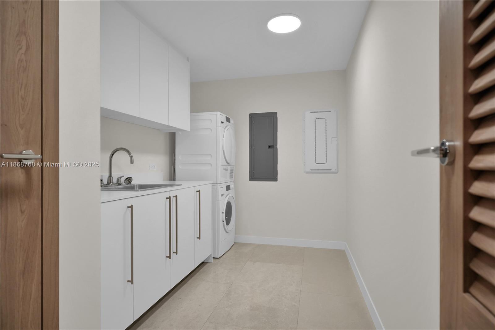 Onda Condominium - Residential