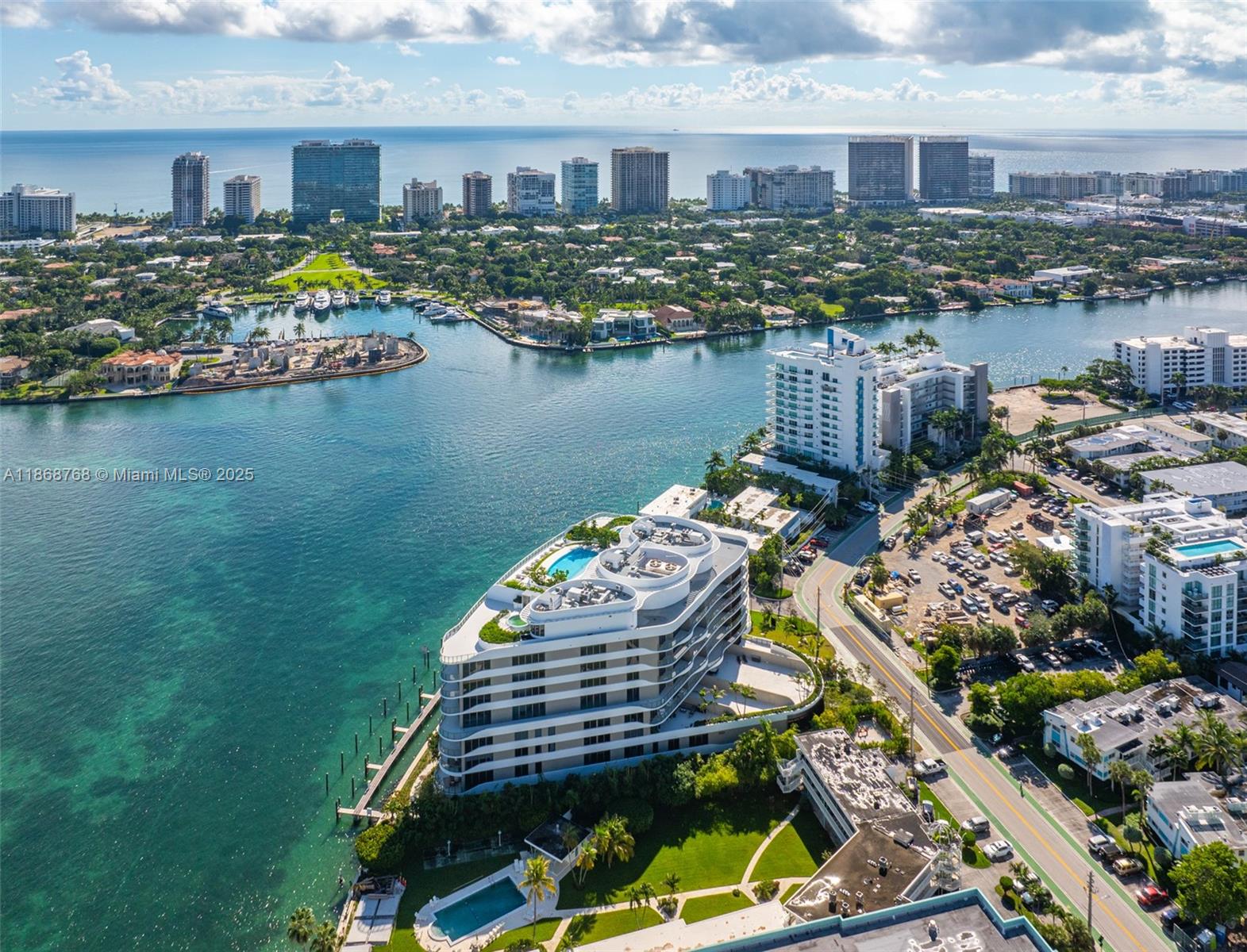 Onda Condominium - Residential