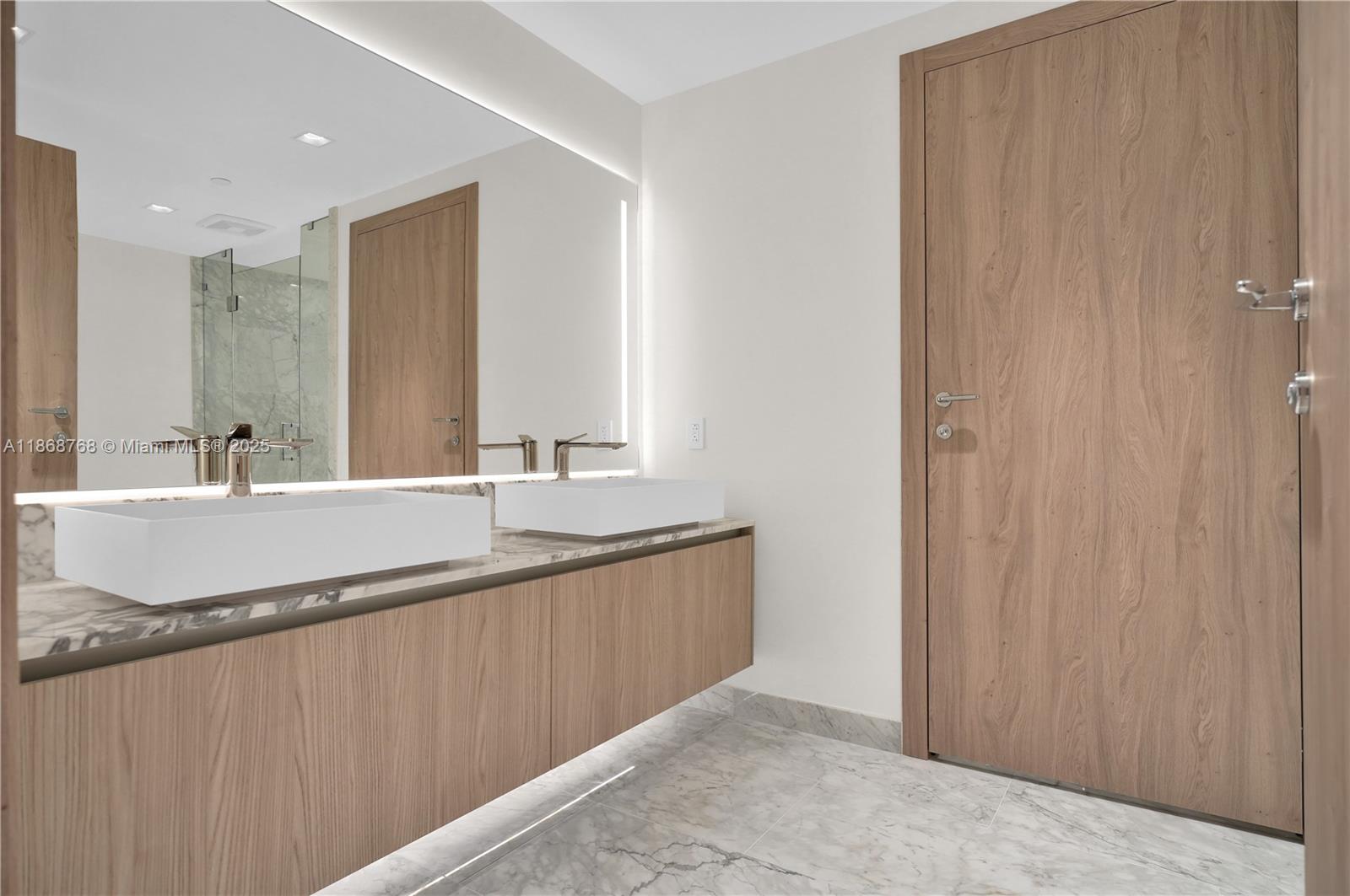 Onda Condominium - Residential