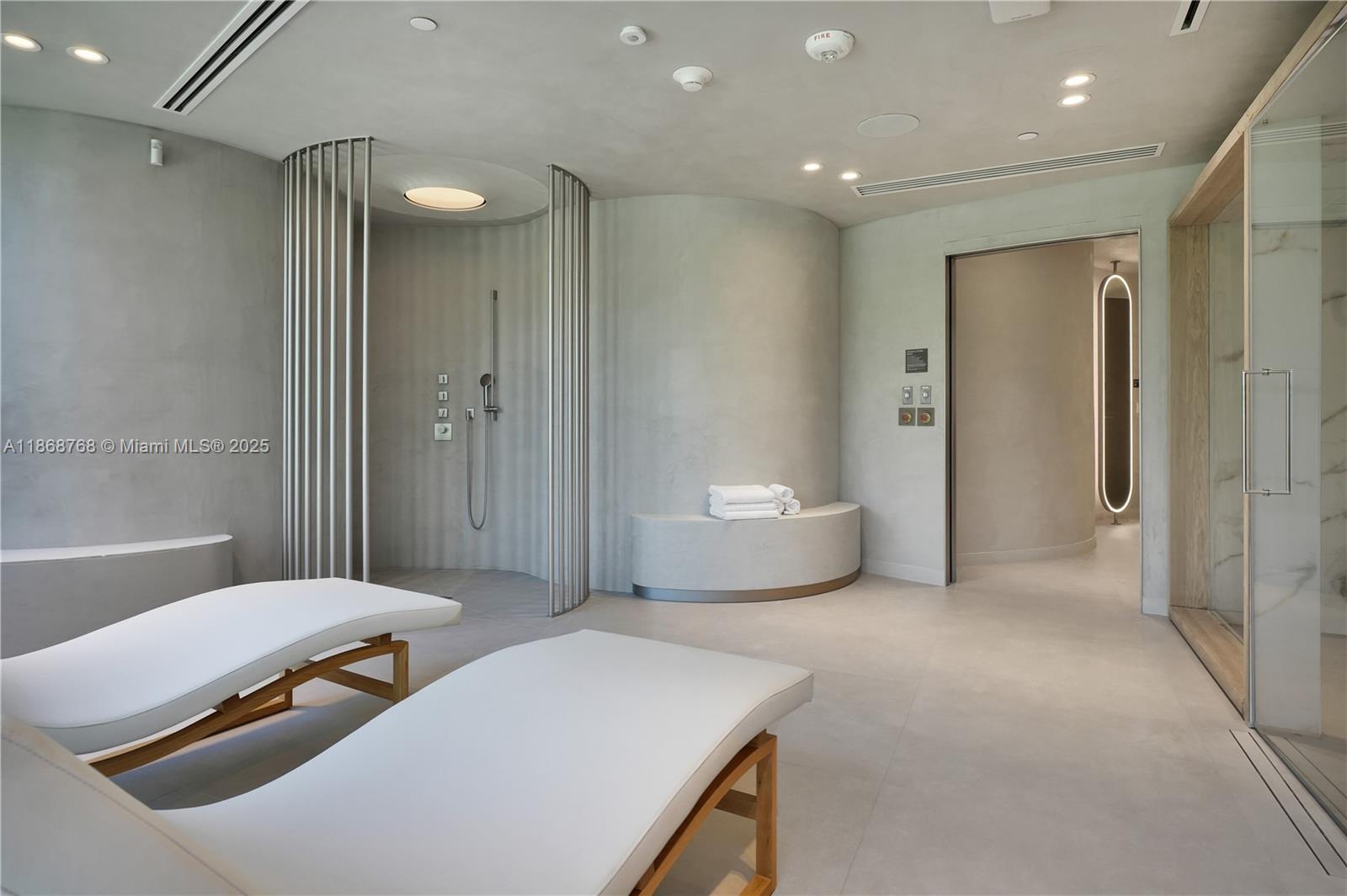 Onda Condominium - Residential