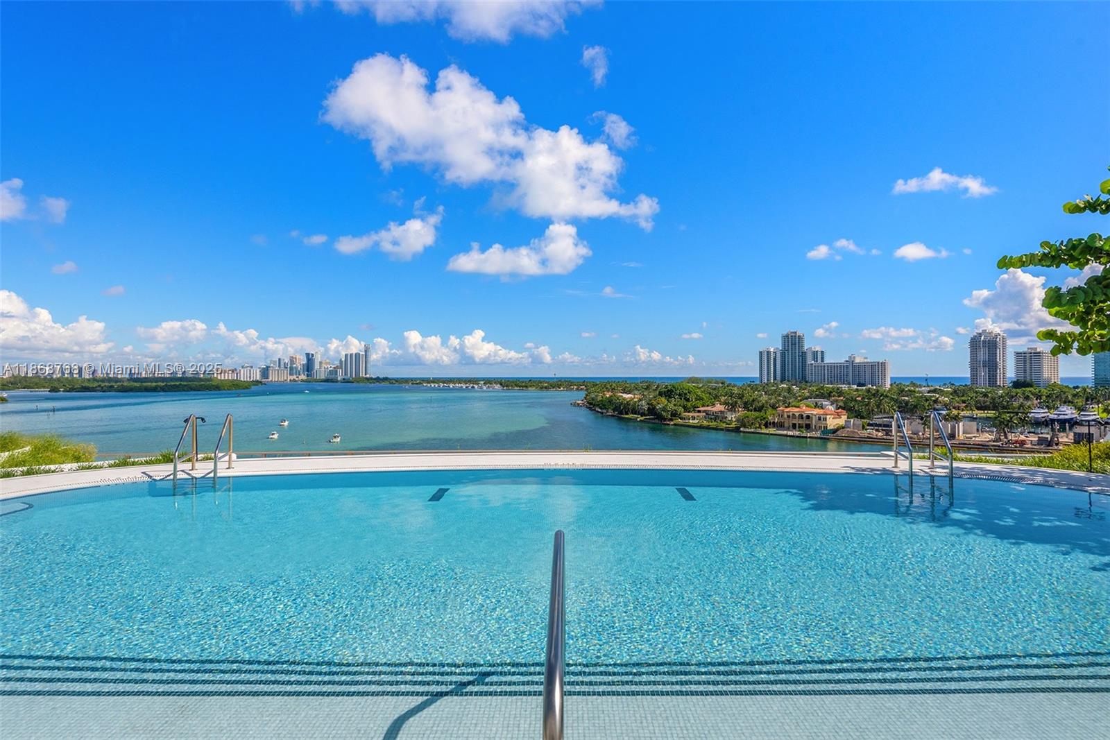 Onda Condominium - Residential