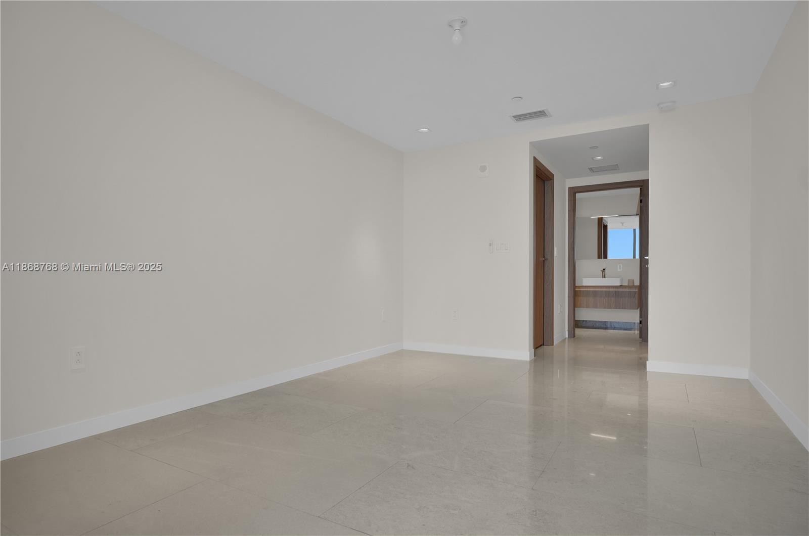 Onda Condominium - Residential