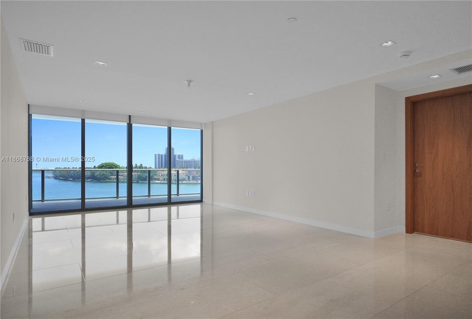 Onda Condominium - Residential