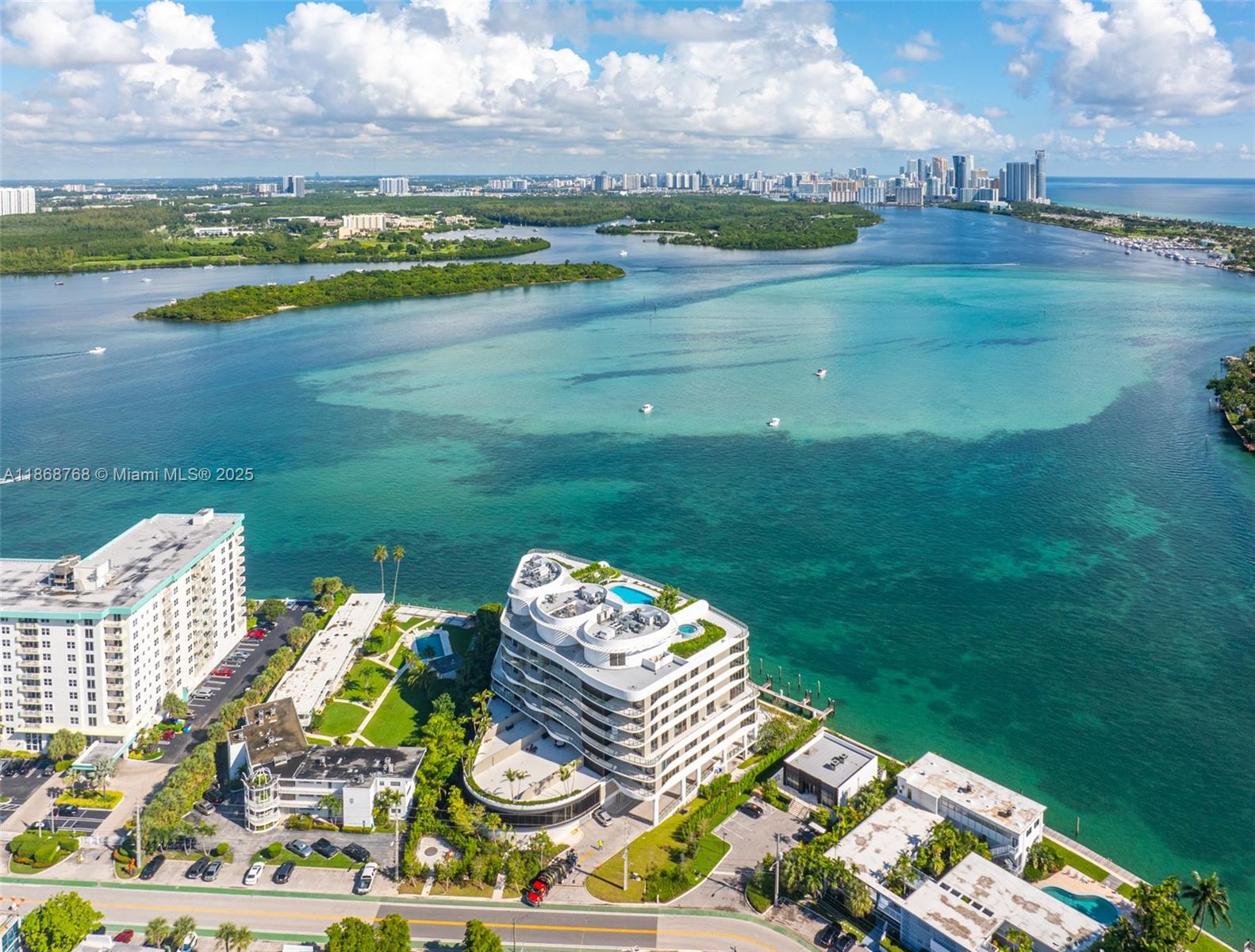 Onda Condominium - Residential