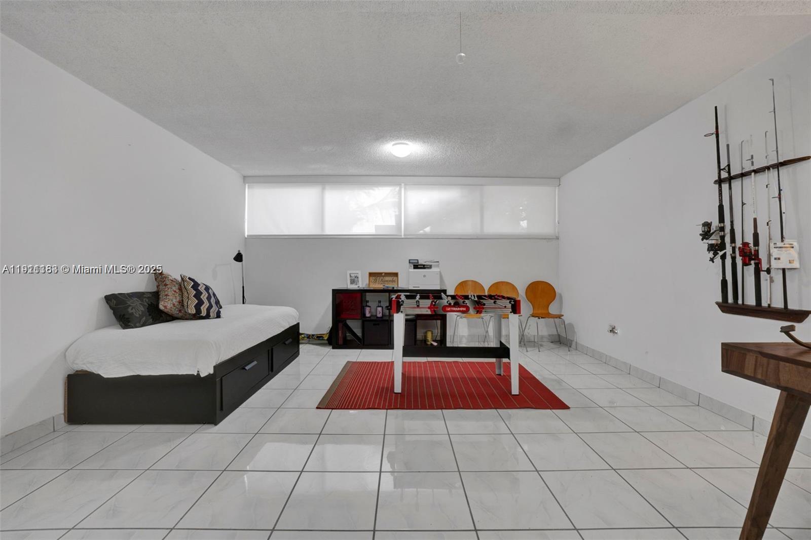 COUNTRY CLUB OF MIAMI CON - Residential