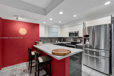 6821 Brookline Dr 6821 Hialeah FL 33015