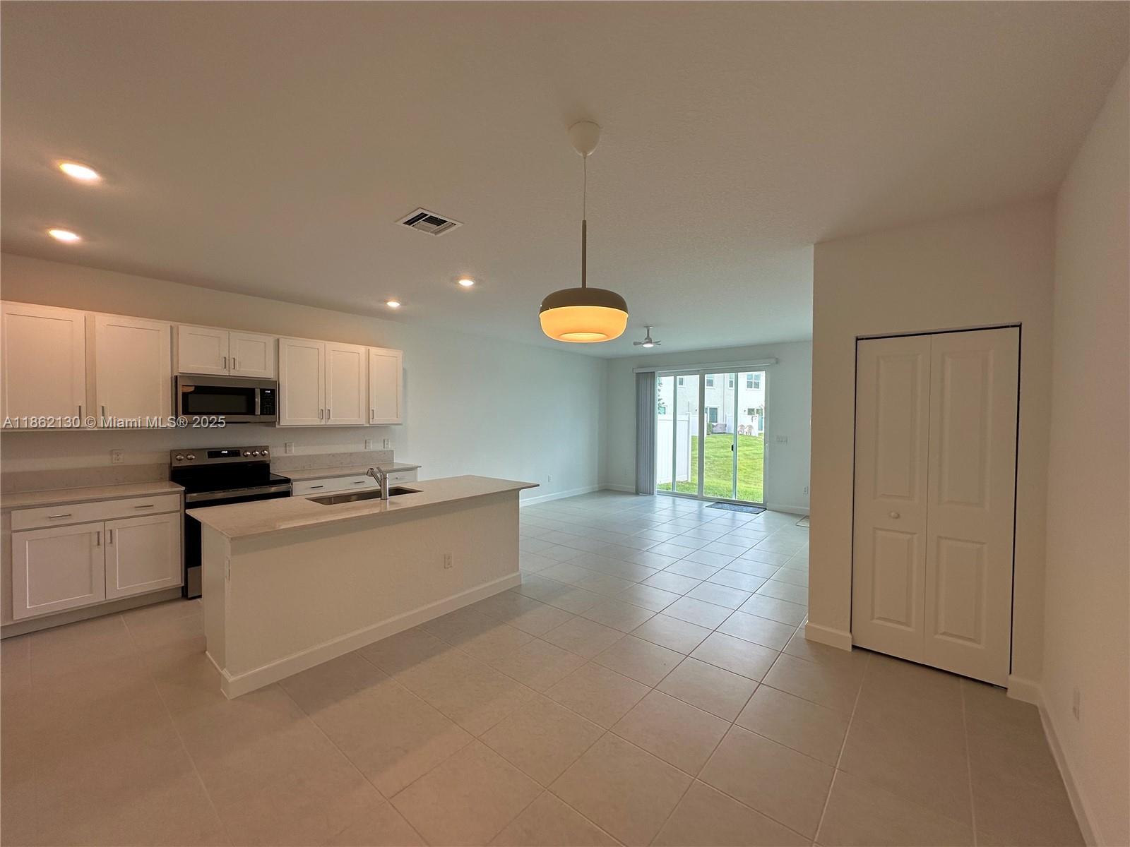 VERANDA PLAT NO. 9 - Residential Lease