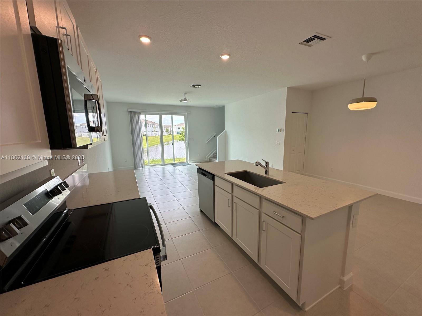 VERANDA PLAT NO. 9 - Residential Lease