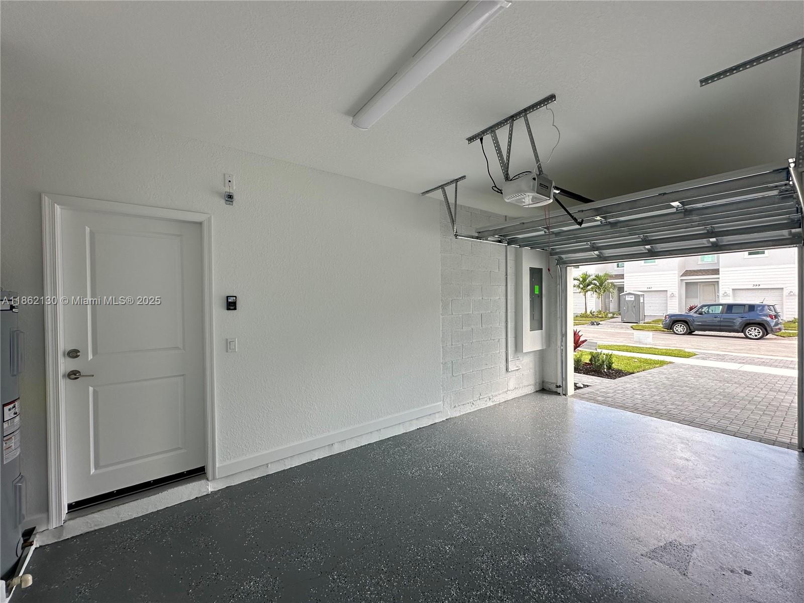 VERANDA PLAT NO. 9 - Residential Lease