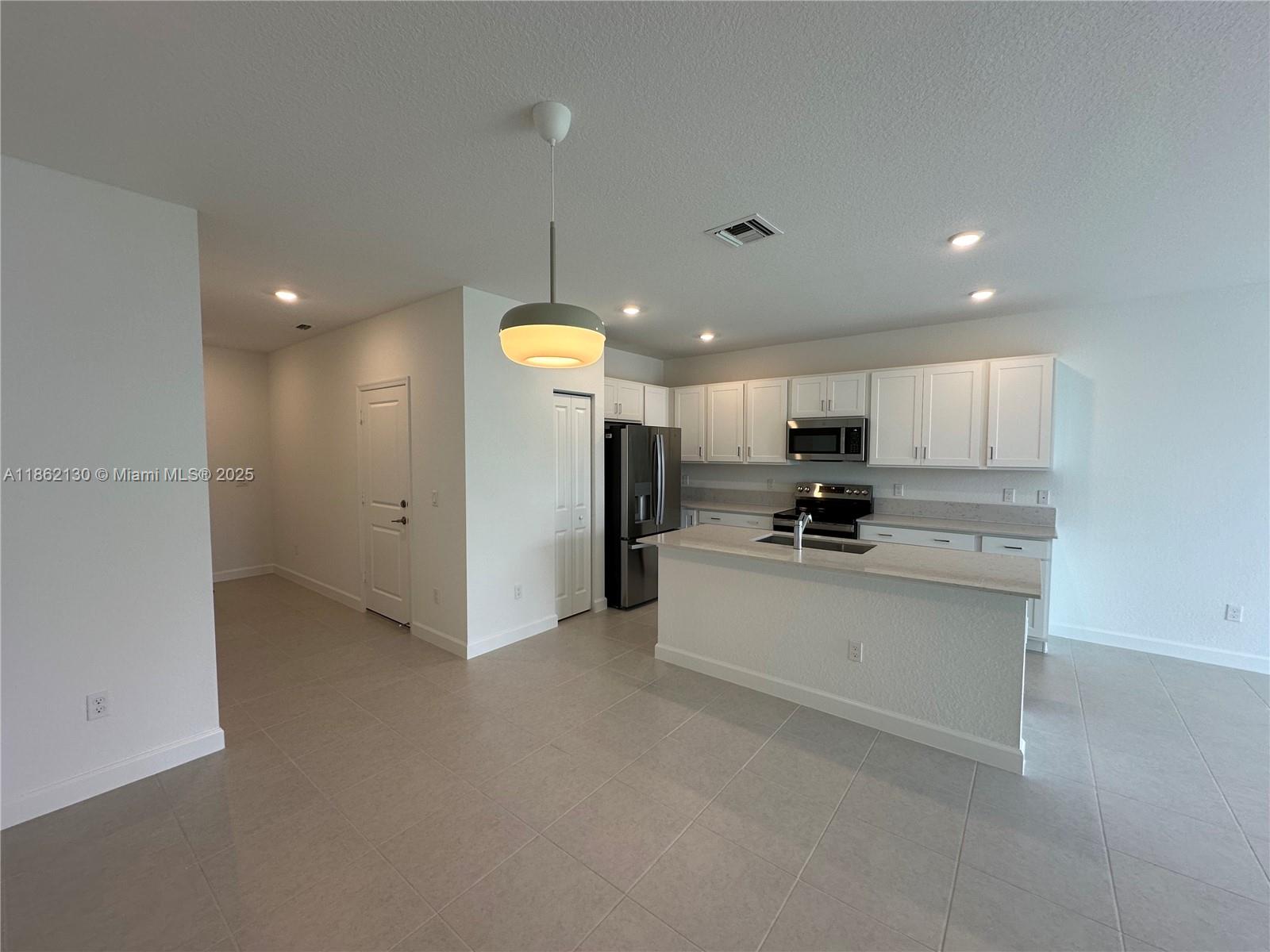 VERANDA PLAT NO. 9 - Residential Lease