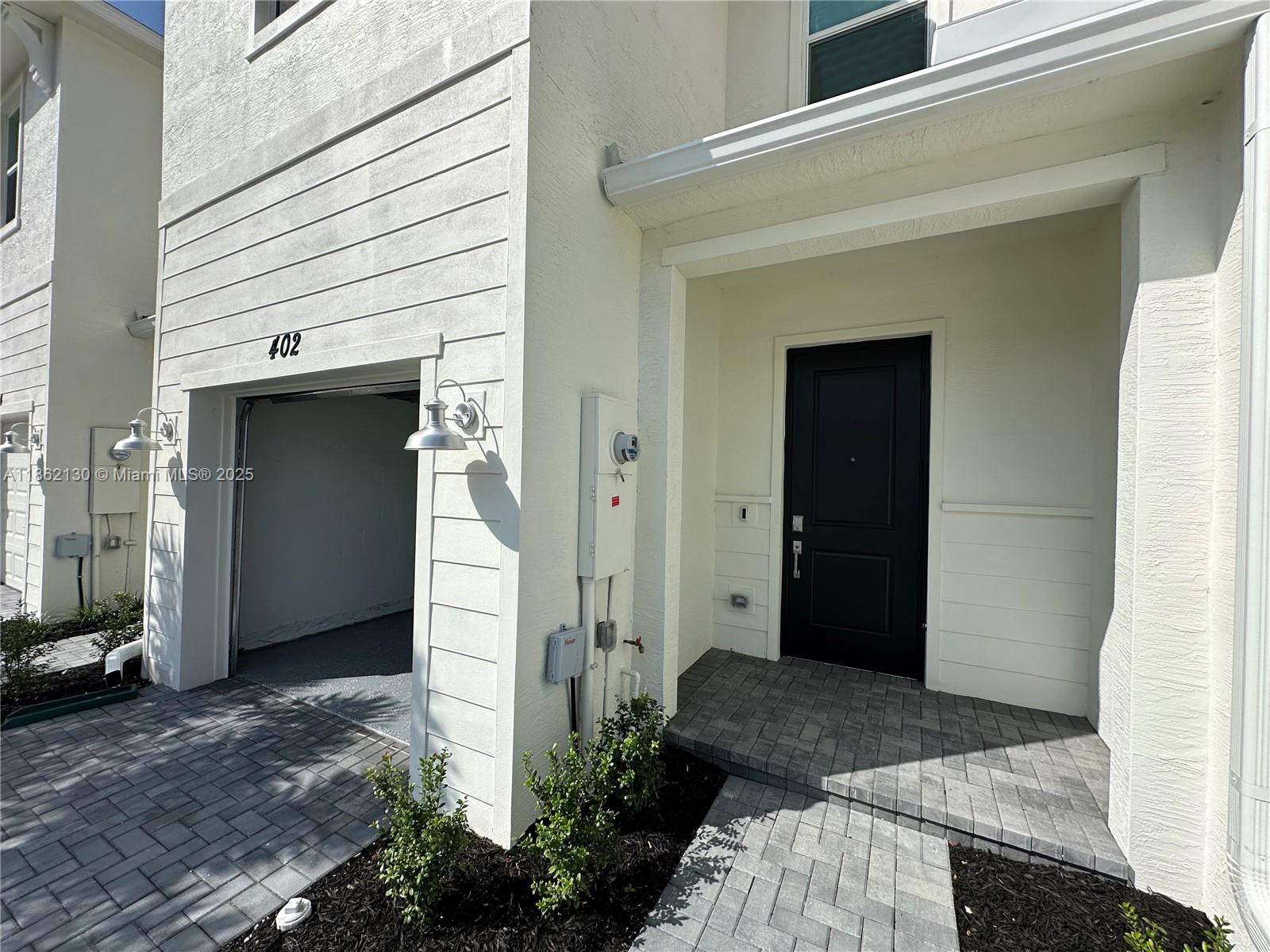 VERANDA PLAT NO. 9 - Residential Lease