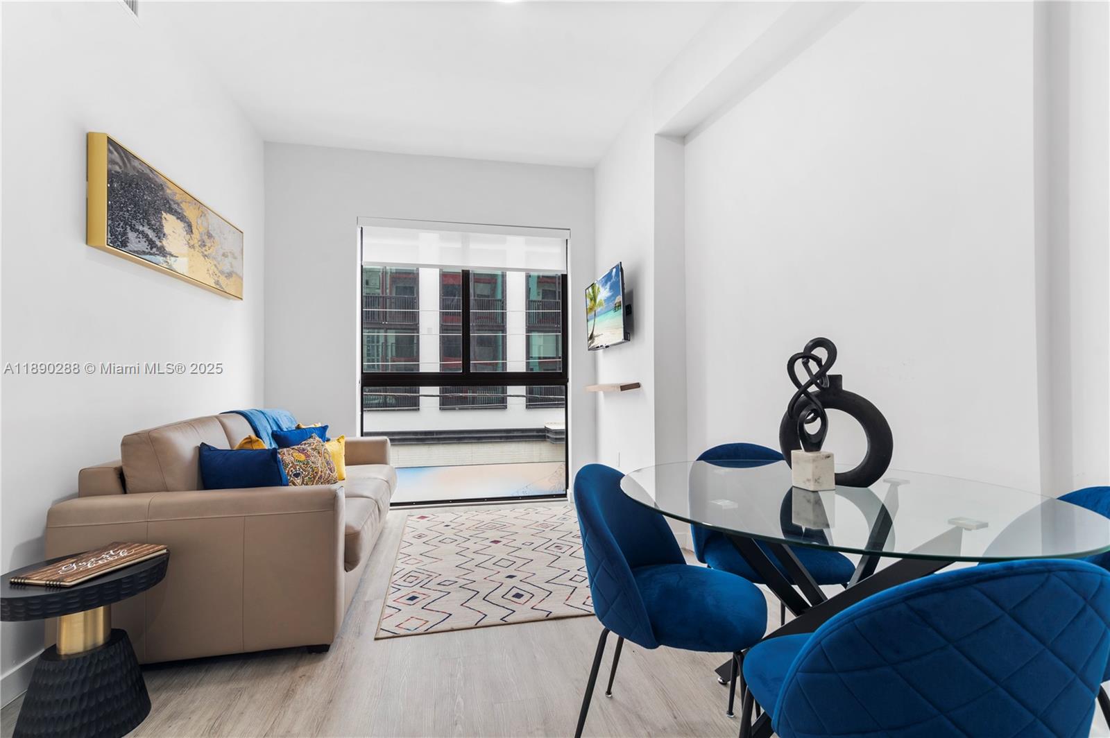 136 NW 26th St 207