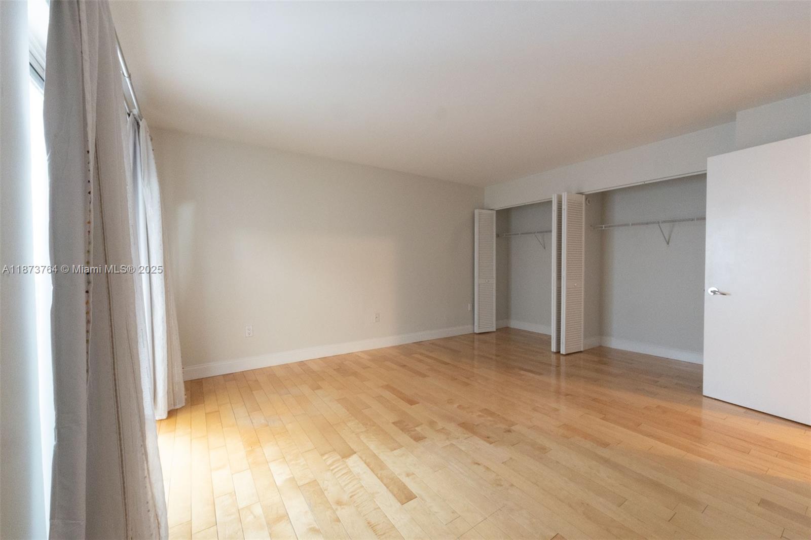 THE MONARCH GROVE CONDO - Residential