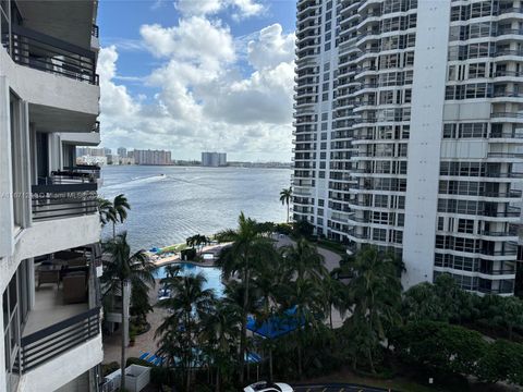 A home in Aventura