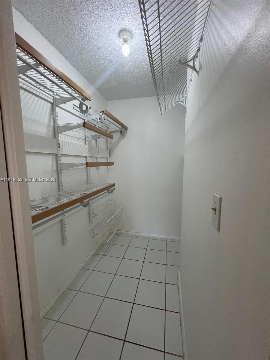 NEWPORT CONDO - Residential