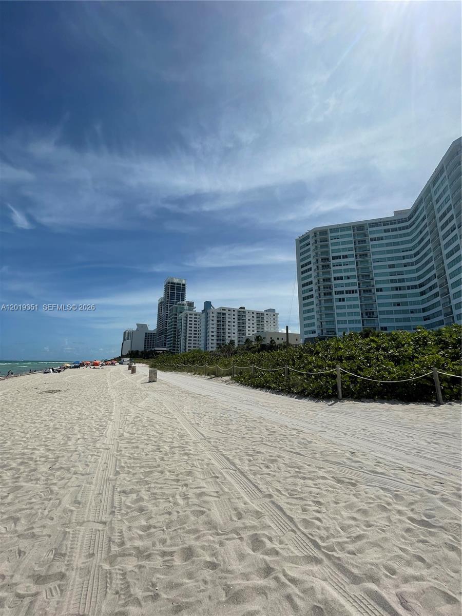 BURLEIGH HOUSE CONDO - Residential