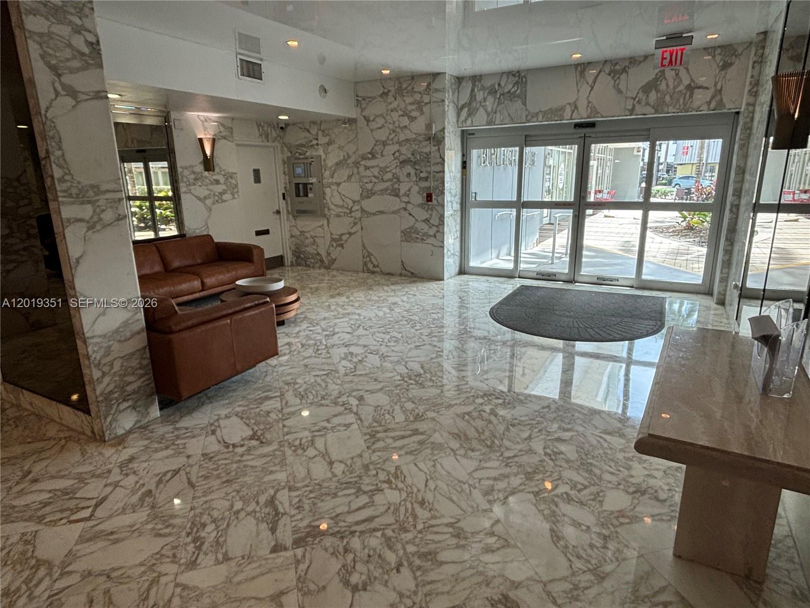 BURLEIGH HOUSE CONDO - Residential