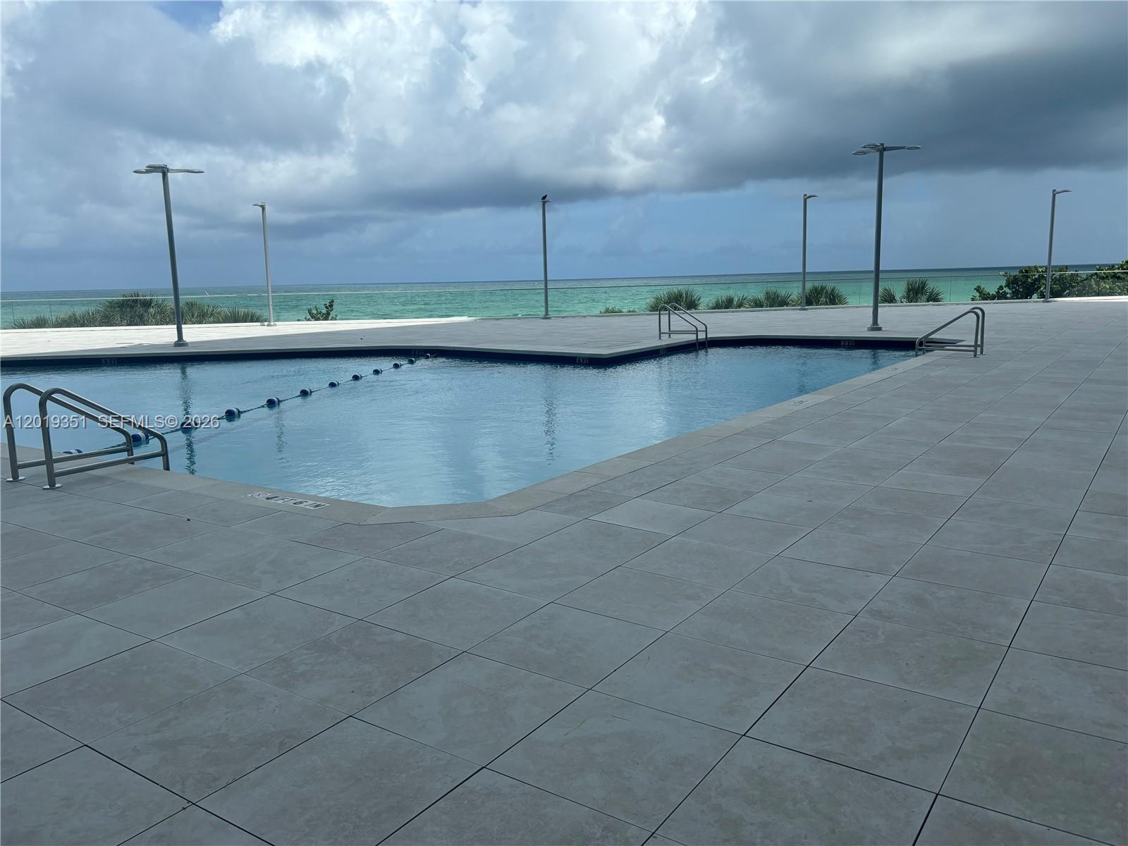 BURLEIGH HOUSE CONDO - Residential
