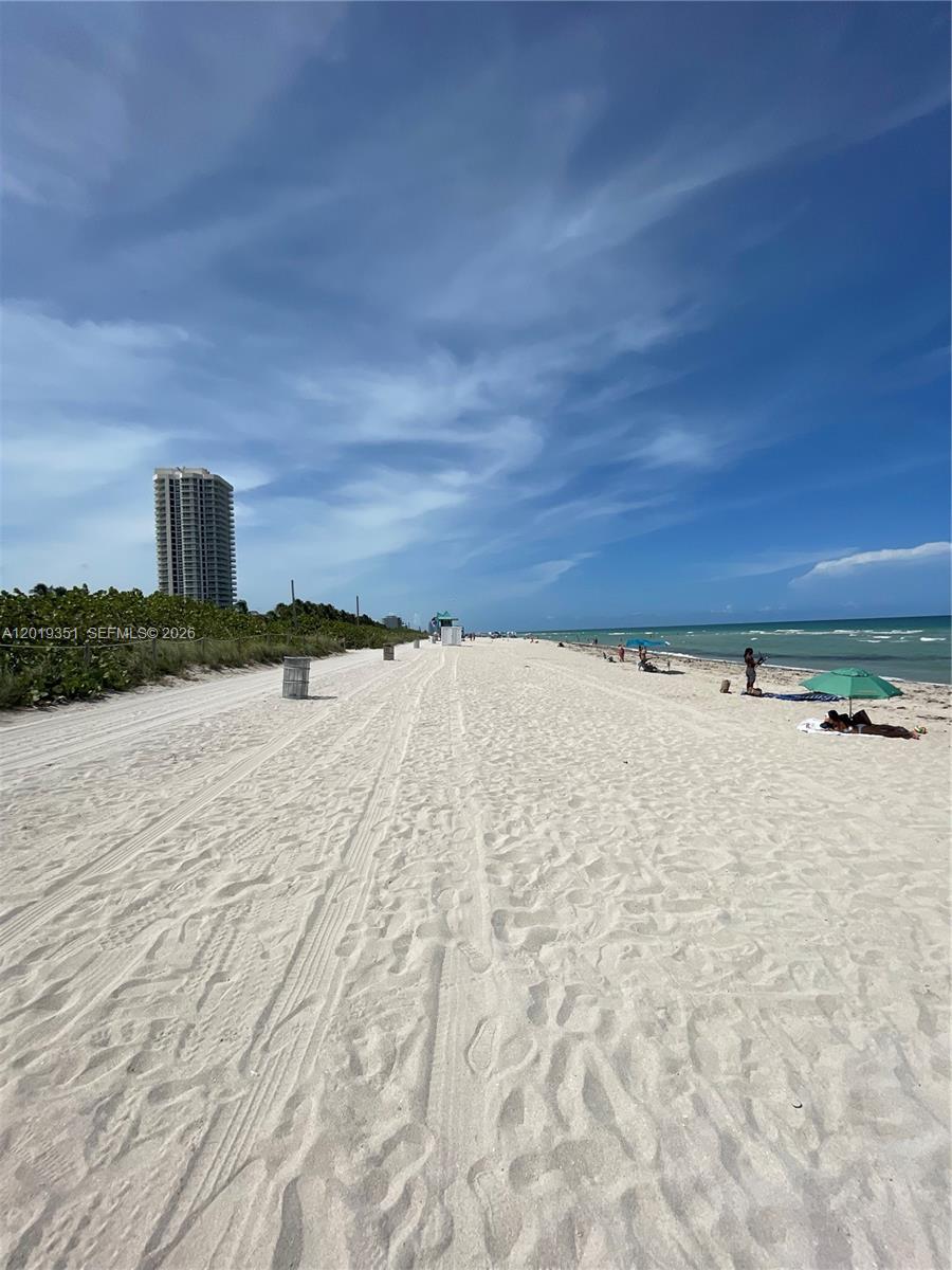 BURLEIGH HOUSE CONDO - Residential