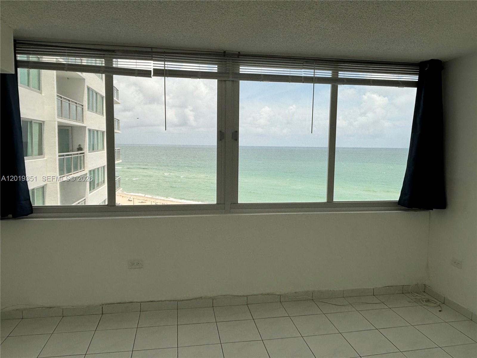 BURLEIGH HOUSE CONDO - Residential