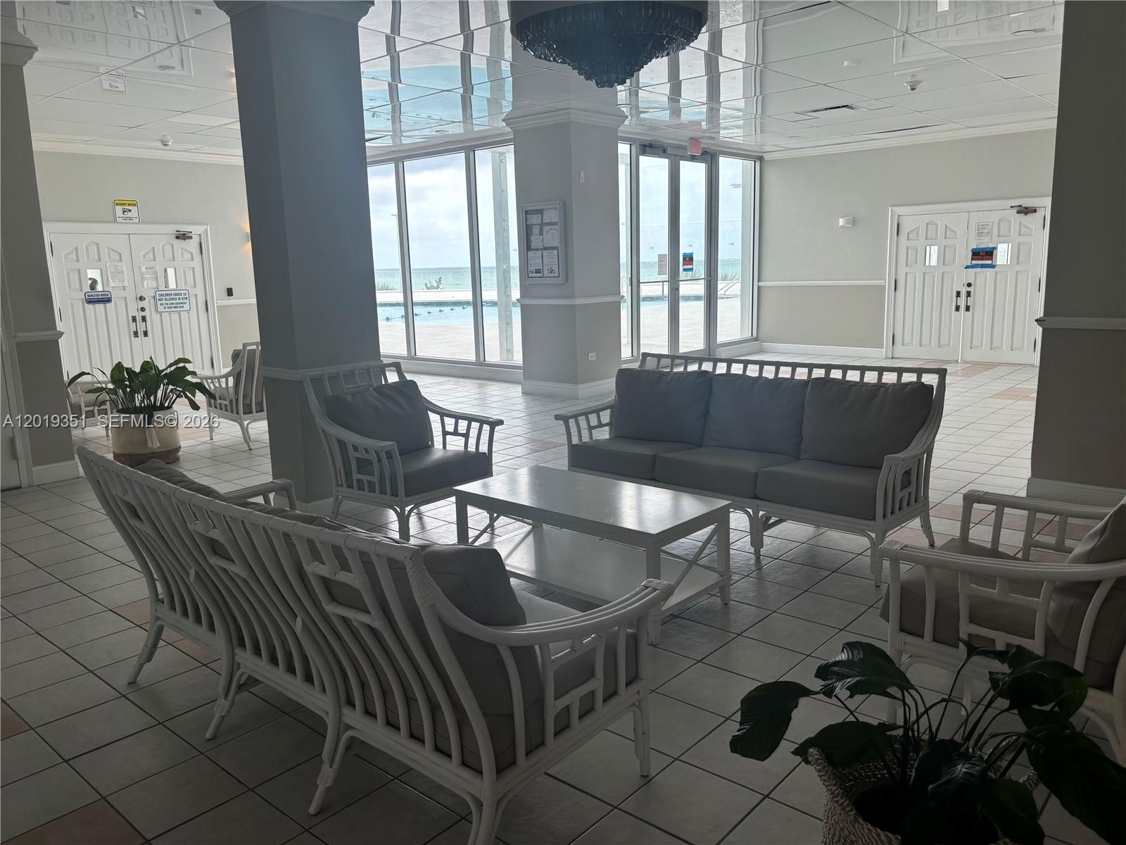 BURLEIGH HOUSE CONDO - Residential