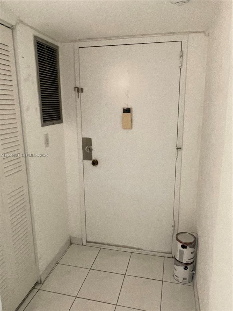 BURLEIGH HOUSE CONDO - Residential