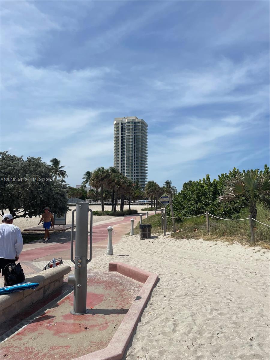 BURLEIGH HOUSE CONDO - Residential