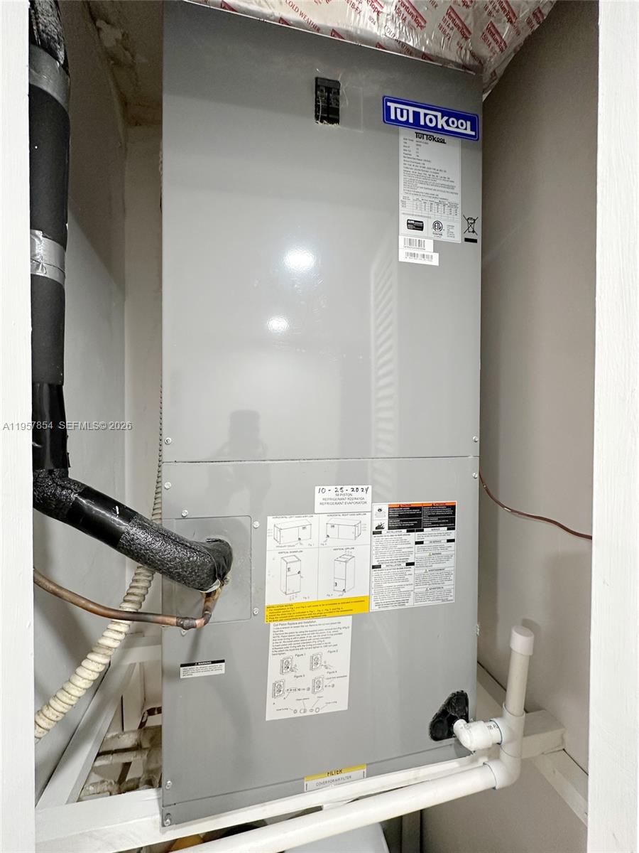 TOWERS OF KENDALE LAKES C - Residential