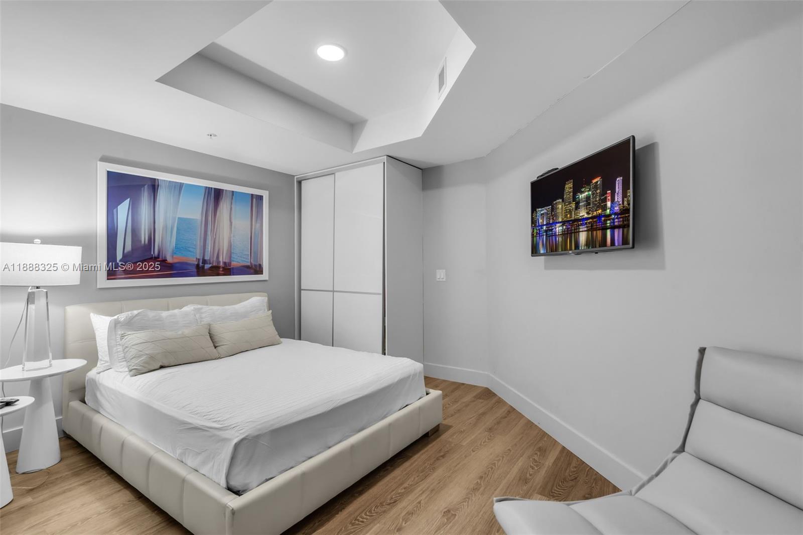 MARINA PALMS RESIDENCES N - Residential