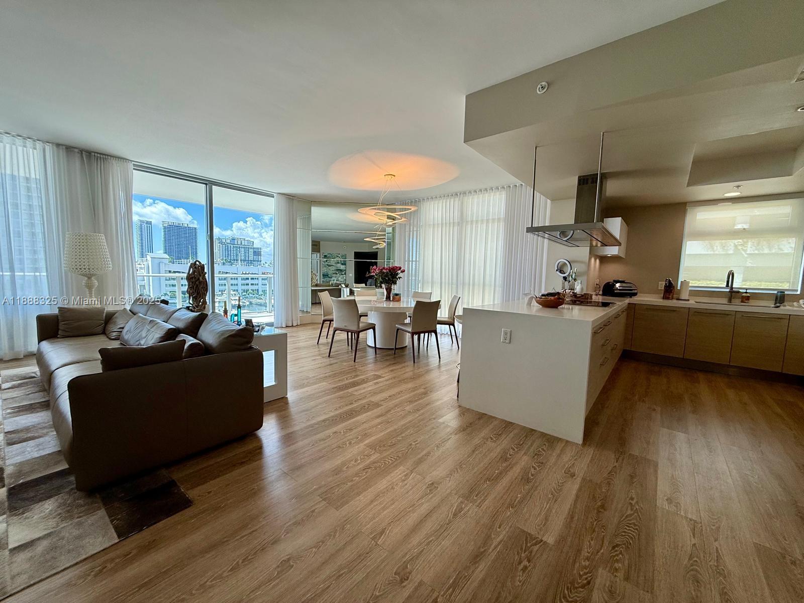 MARINA PALMS RESIDENCES N - Residential