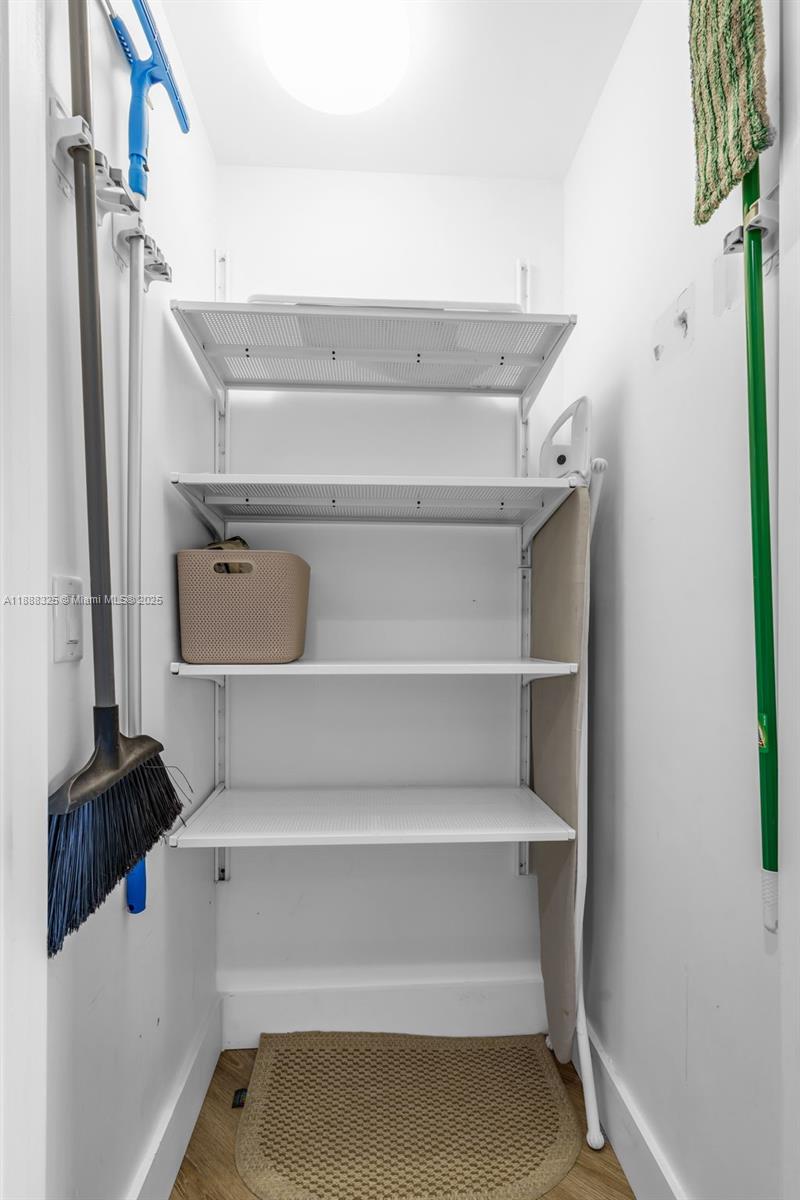 MARINA PALMS RESIDENCES N - Residential